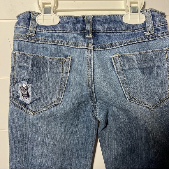 Girl’s distressed Mossimo supply co jeans - Picture 5 of 7